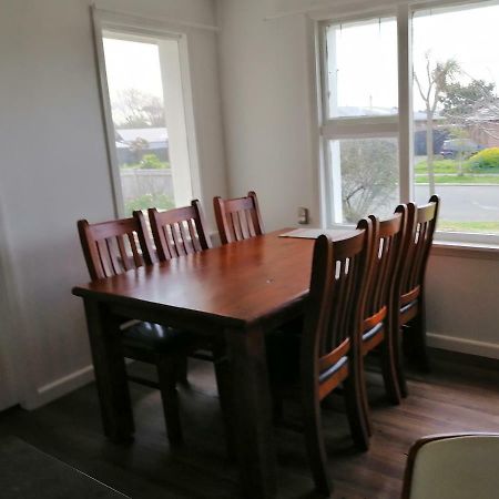 כרייסטצ'רץ' Homestay Triple Room, Near The City Center מראה חיצוני תמונה