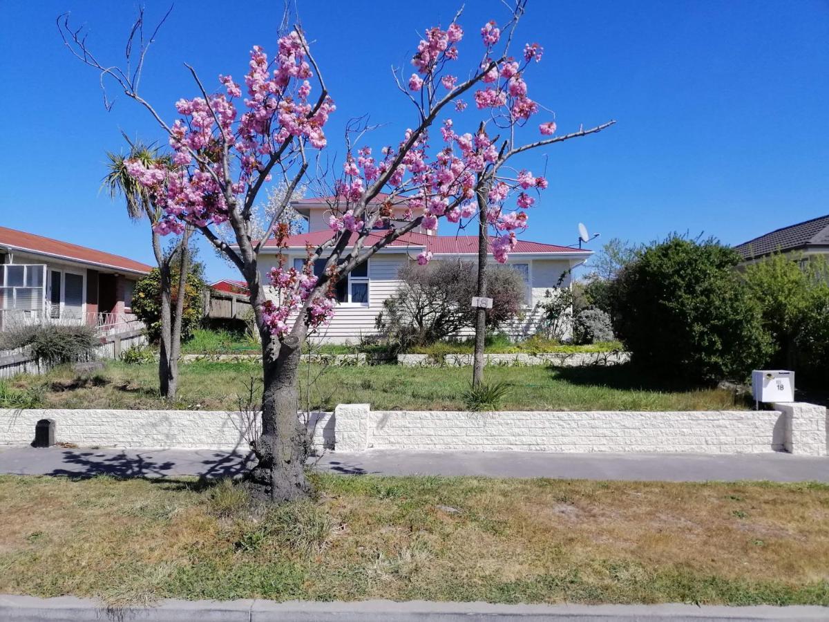 כרייסטצ'רץ' Homestay Triple Room, Near The City Center חדר תמונה